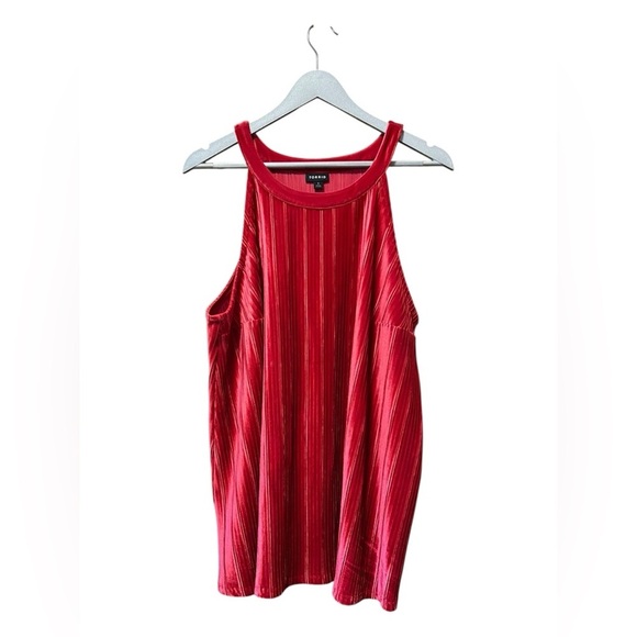 Torrid Red Velvet Pleated Tank Top – Size 1 (Plus) - Picture 2 of 6